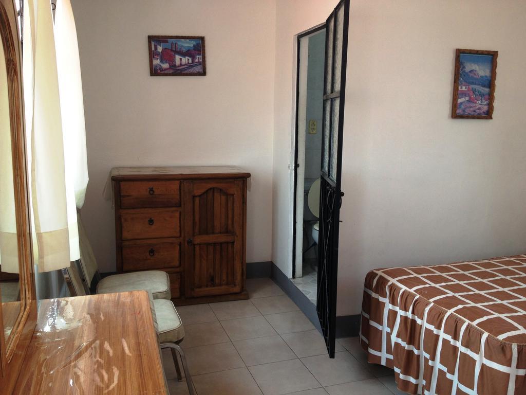Hotel Posada Santa Anita Taxco de Alarcon Rum bild